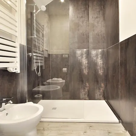 Ihost - Adriatico 6 * Milano