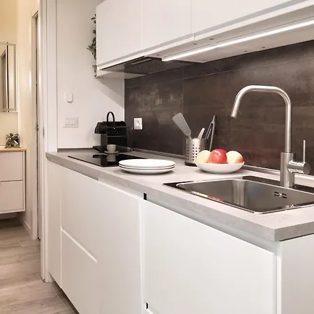 Ihost - Arganini 22 * Milan