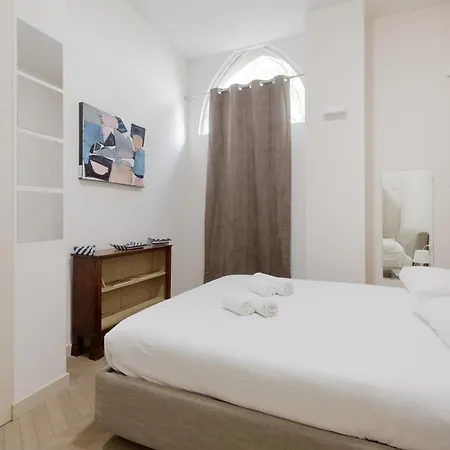 Guesthost - Cordusio Enchanting * Milano