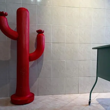 Naviglio 135 * Milano