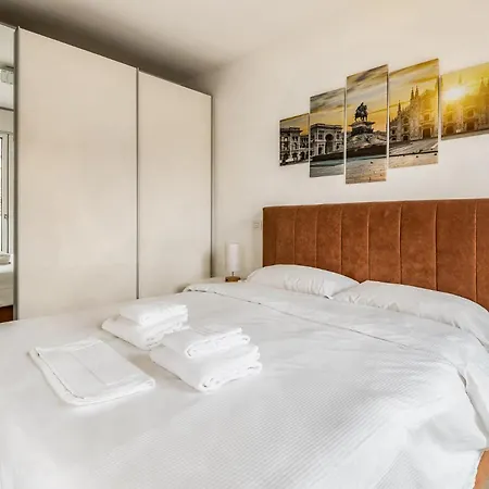 Porta Romana Micca 2 Pax-wi-fi Апартаменты