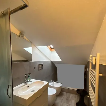 Mansarda Open Space Vicino Zona Isola *