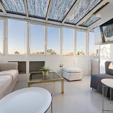 Luxury Penthouse With Jacuzzi & 360 View Rooftop Apartman Milánó