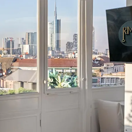 Luxury Penthouse With Jacuzzi & 360 View Rooftop Milánó