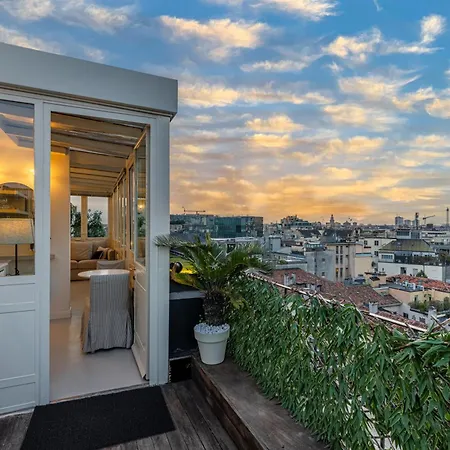 Luxury Penthouse With Jacuzzi & 360 View Rooftop Milánó