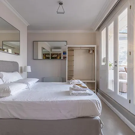Luxury Penthouse With Jacuzzi & 360 View Rooftop Apartman