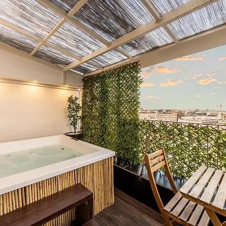 Apartman Luxury Penthouse With Jacuzzi & 360 View Rooftop Milánó