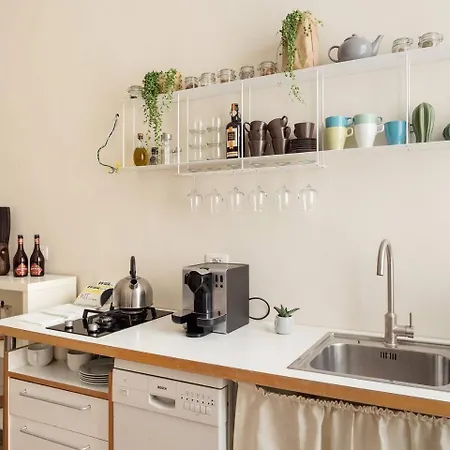 Trilocale 4/5 Ospiti In Stazione