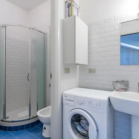 Ihost - Adige 17 Appartement *