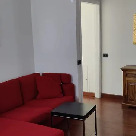 Apartment Sempione Red