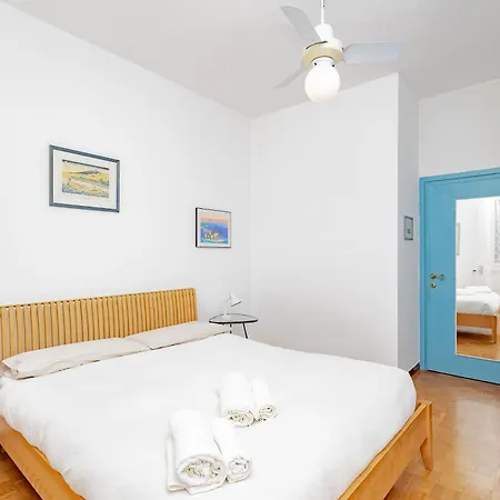 Xenia - Spacious Apt Near Linate Airport Milan