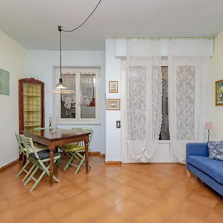 Xenia - Spacious Apt Near Linate Airport