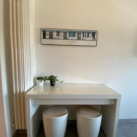 Cozy Corner Via Sammartini * Milan