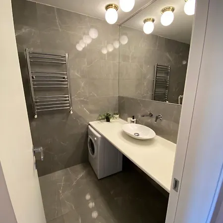 Apartamento Hostmate - - Sammartini - *