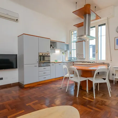 Apartment Xenia - Charming Three-room