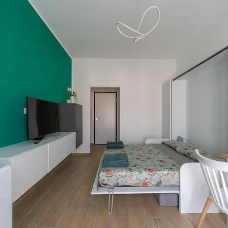 Luminoso Monolocale Zona Fondazione Prada Μιλάνο