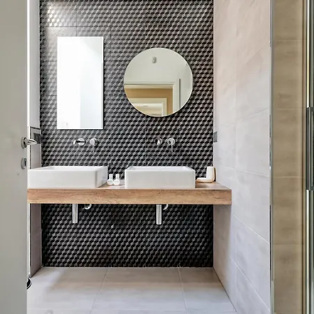 Apartman Joivy Elegant With Parking And Balcony Milánó