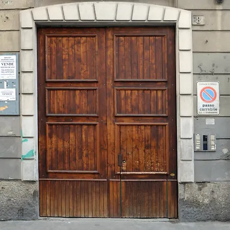 Travel Inside Srl - Custodi Milán