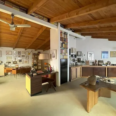 Charming Loft For Art Lovers Апартаменты *