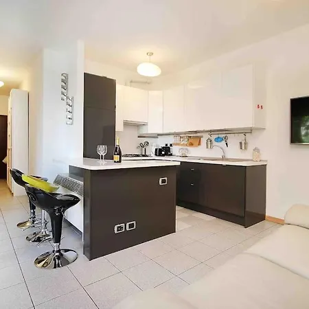 Bellissimo Bilocale Con Terrazzo Appartamento *