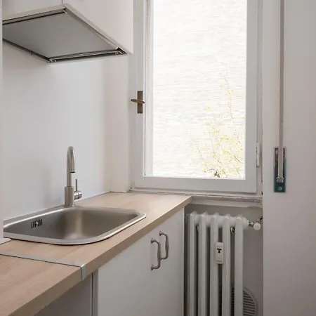 아파트 Xenia - Spacious Two-room In The Flower District 밀라노