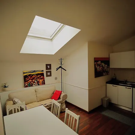 Hosting Dreams Attics - Duomo * Mailand