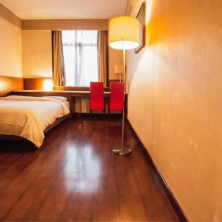 Huaxia Hotel