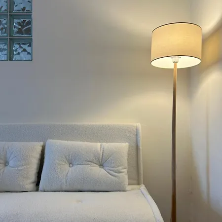 Elegante Bilocale, A Pochi Passi Dalla Metro Pasteur アパート