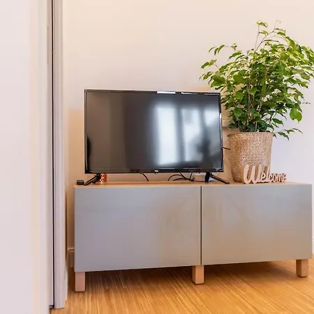 Chic In Nolo: Style And Comfort In *