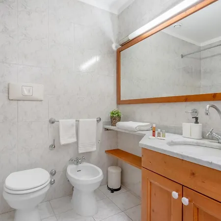 Lägenhetshotell Casa Da Fraschini Milano