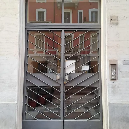Comfortable And Spacious In Appartamento