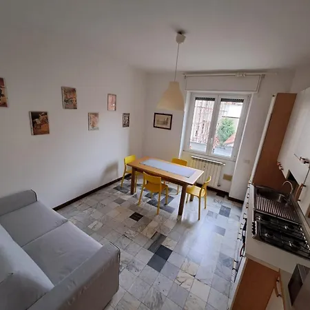 Comfortable And Spacious In Appartamento
