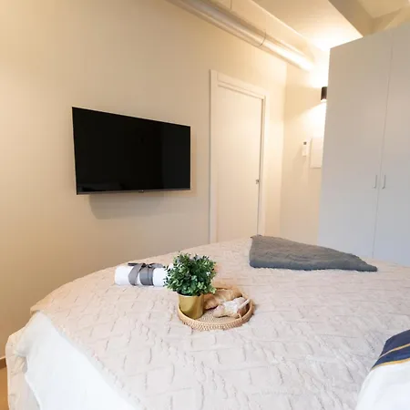 Ihost Luxury -free Parking- Plana 9 Apartment *
