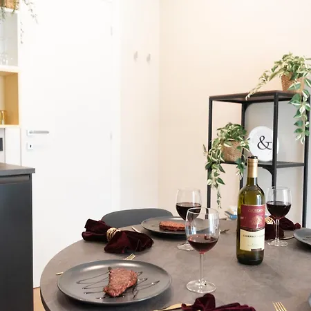 Ihost Luxury -free Parking- Plana 9 Apartment *