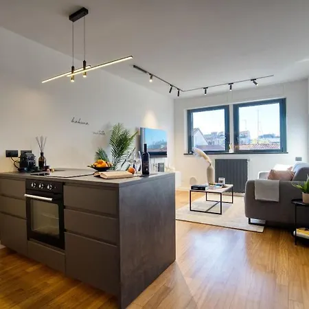 Italianflat - Canal Couture, Navigli Luxury Retreat ミラノ