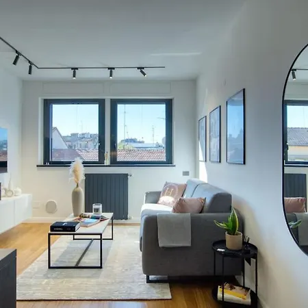 アパート Italianflat - Canal Couture, Navigli Luxury Retreat ミラノ