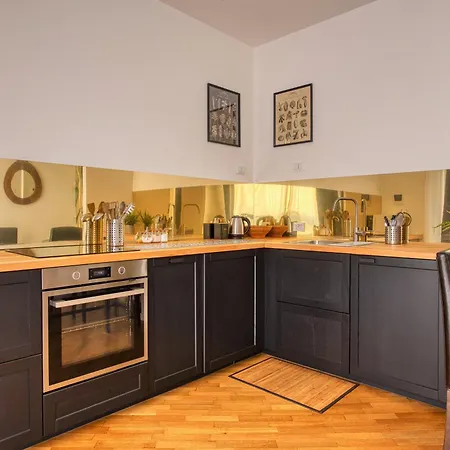 Charming In Tortona Navigli District Apartment *