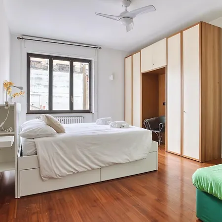 Balilla30; Spacious 2 Bedroom Next To Center Apartman