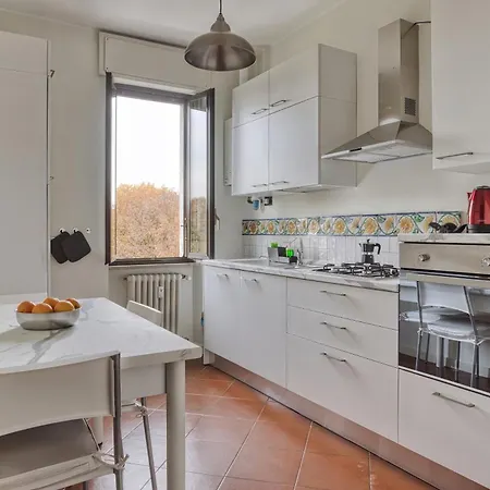 Balilla30 - Spacious 2 Bedroom Next To Center *