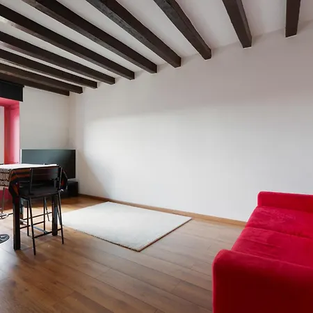 公寓 Colonne Di San Lorenzo - Colorful Apartment!