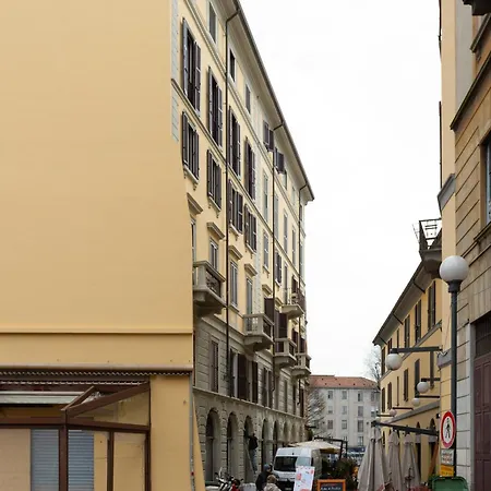 아파트 Colonne Di San Lorenzo - Colorful Apartment!