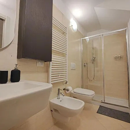 Navigli 10 Min Loft Moderno Con Area Esterna 아파트 밀라노