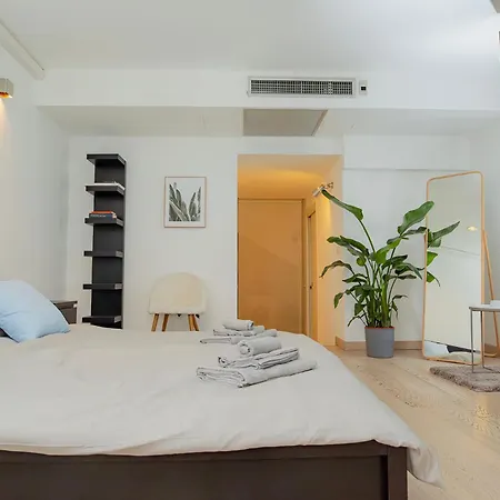 아파트 Navigli 10 Min Loft Moderno Con Area Esterna 밀라노