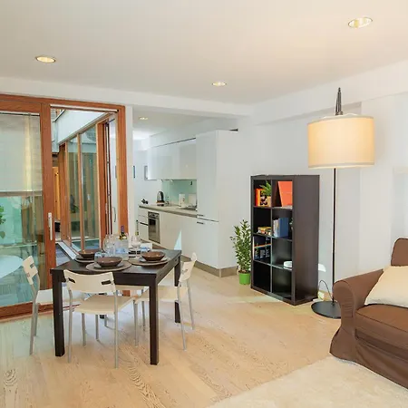 아파트 Navigli 10 Min Loft Moderno Con Area Esterna 밀라노