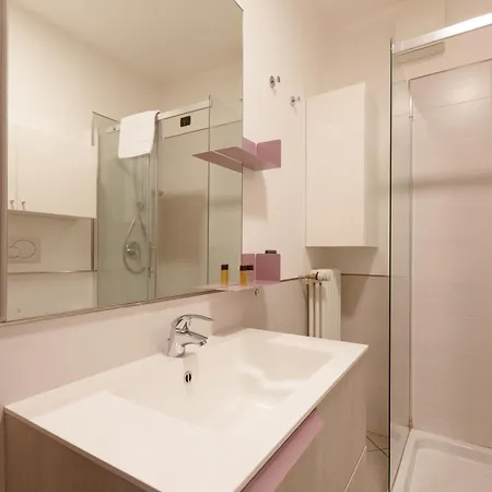 Apartment Niguarda - Ampio E Moderno Trilocale Milan