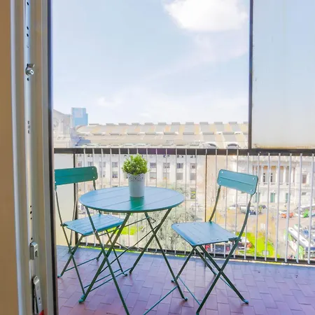 Private Luxury 5 Bedroom - Station * Милан