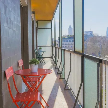 Private Luxury 5 Bedroom - Station *