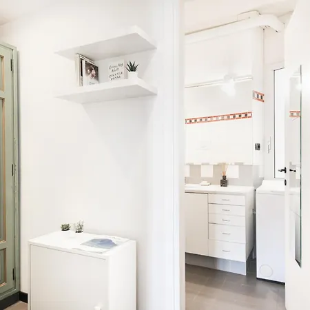 Easylife - Bilocale Funzionale In Porta Romana Milan