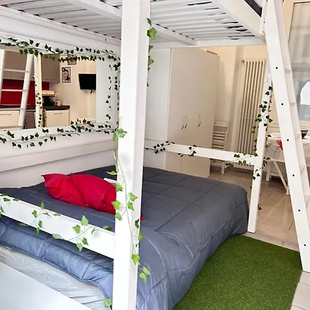 Isola Essence 200m Dal Bosco Verticale, Gae Aulenti, Garibaldi *