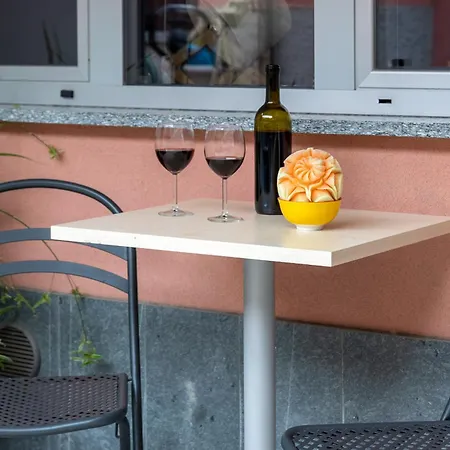 Duomo-porta Venezia Design Loft Giallo 2 شقة *